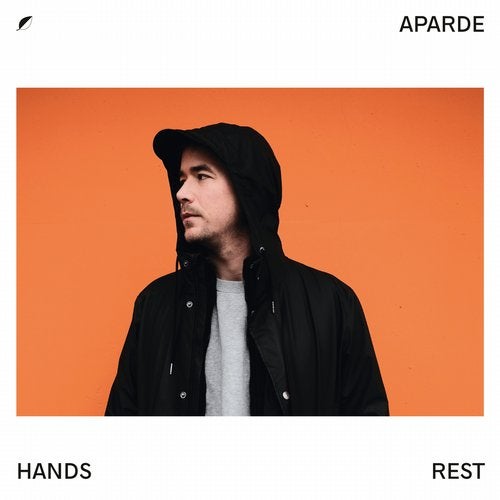 aparde hands rest